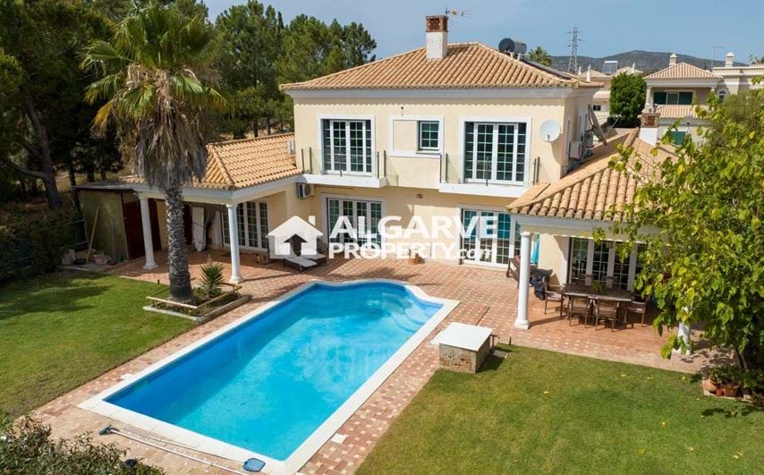 VILA SOL - Traditional style 4 bed villa next to the GOLF
