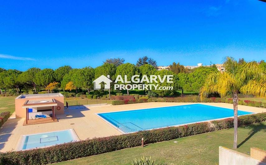 2 bedroom  - Stunning  apartment inside the Golf course in Vilamoura