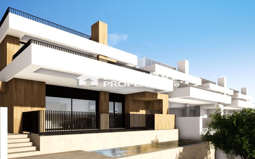 Four  bedroom villa in the initial phase of construction in Fonte Santa near the beach