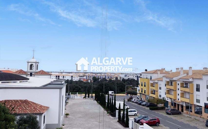 Brand new 3 bedroom apartments for sale in the center of Almancil