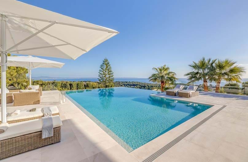 Newly Built Modern Sea View Villa