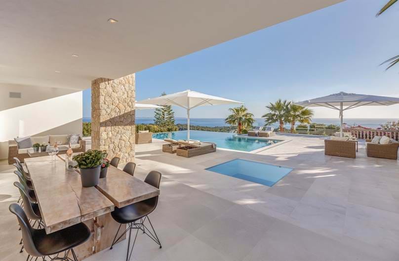 Newly Built Modern Sea View Villa