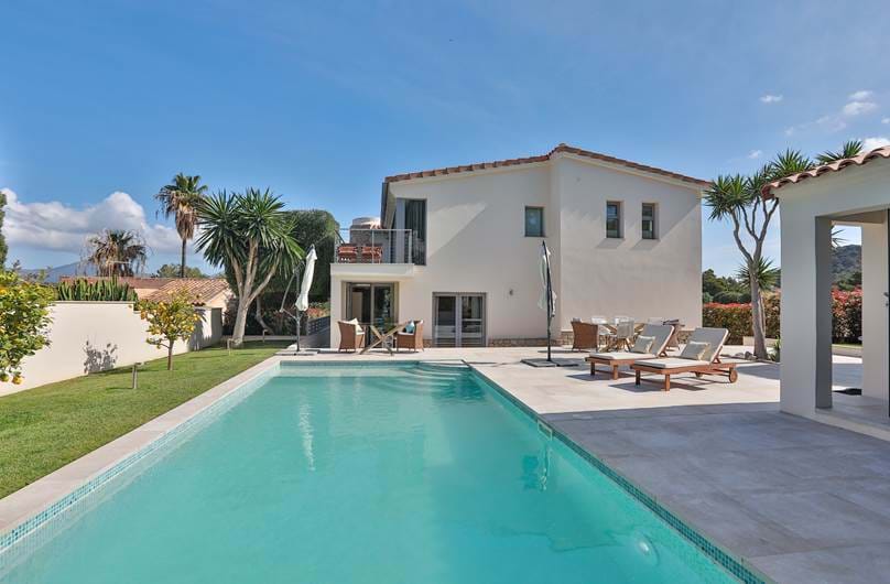 Beautiful Mediterranean Family Villa 