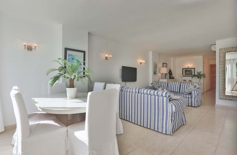 Spacious Apartment In Puerto Portals In Community With Pool & Gardens