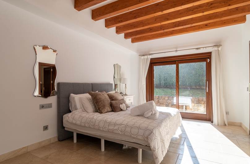 Finca Style Modern Villa With Rental License