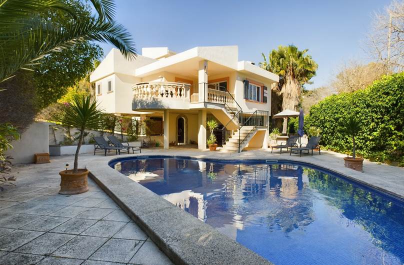 Perfect Family Villa Within Walking Distance To Portals 
