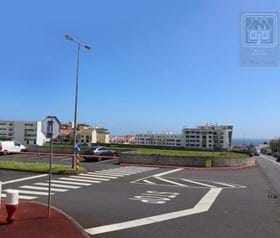 DECO PROteste Casa - Terreno  Ponta Delgada