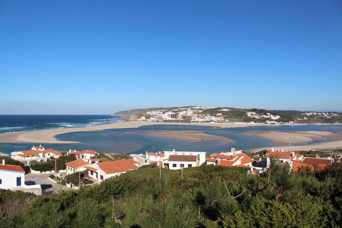 Moradias de design à venda com vista panorâmica | Costa de Prata Portugal, Portugal Realty, ImmoPortugal