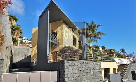 Einfamilienhaus 4 Schlafzimmer -  , Funchal, zu verkaufen