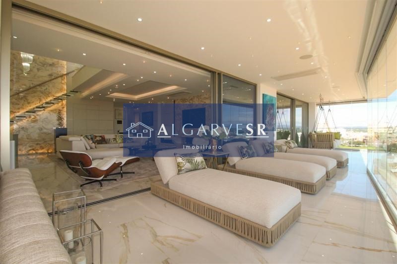 Remarquable Penthouse T5 Vue Mer - Lagos