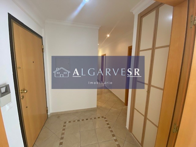 Almancil central, modern apartment with 3 bedrooms