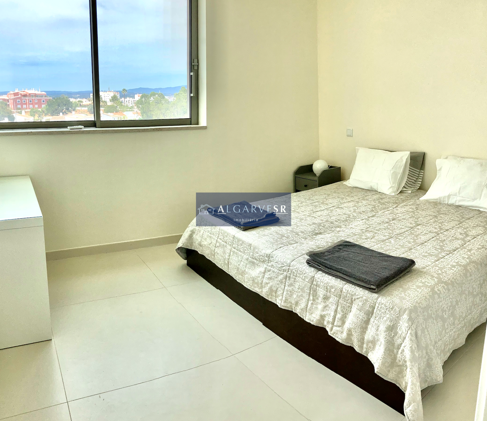 Lagos - Fabulous two bedroom apartment, Heated Rooftop Pool