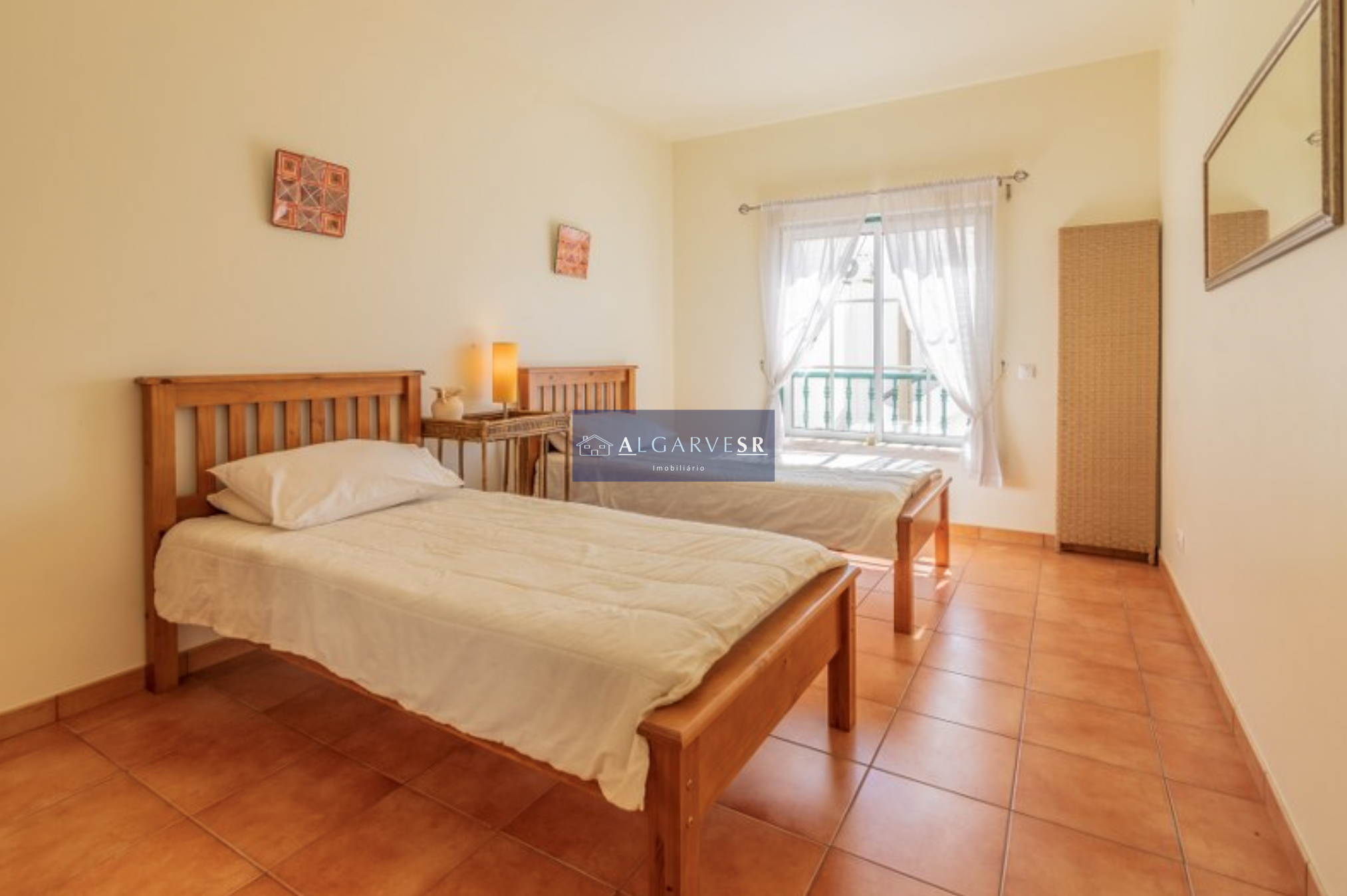 Ótimo apartamento de dois quartos com vista para o mar - Centro Carvoeiro
