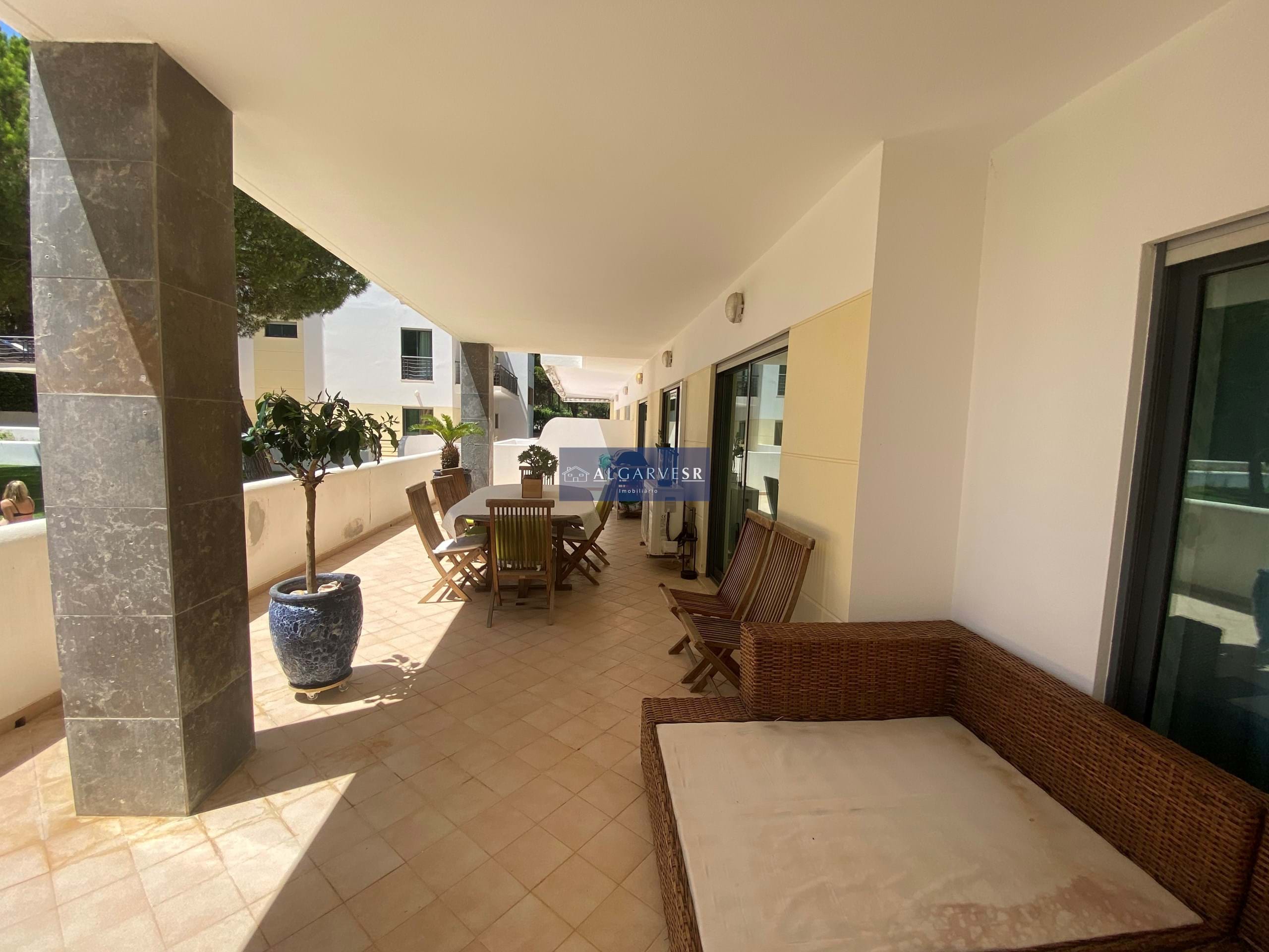Fabulous three bedroom apartment on luxury complex, few moments from Falesia beach