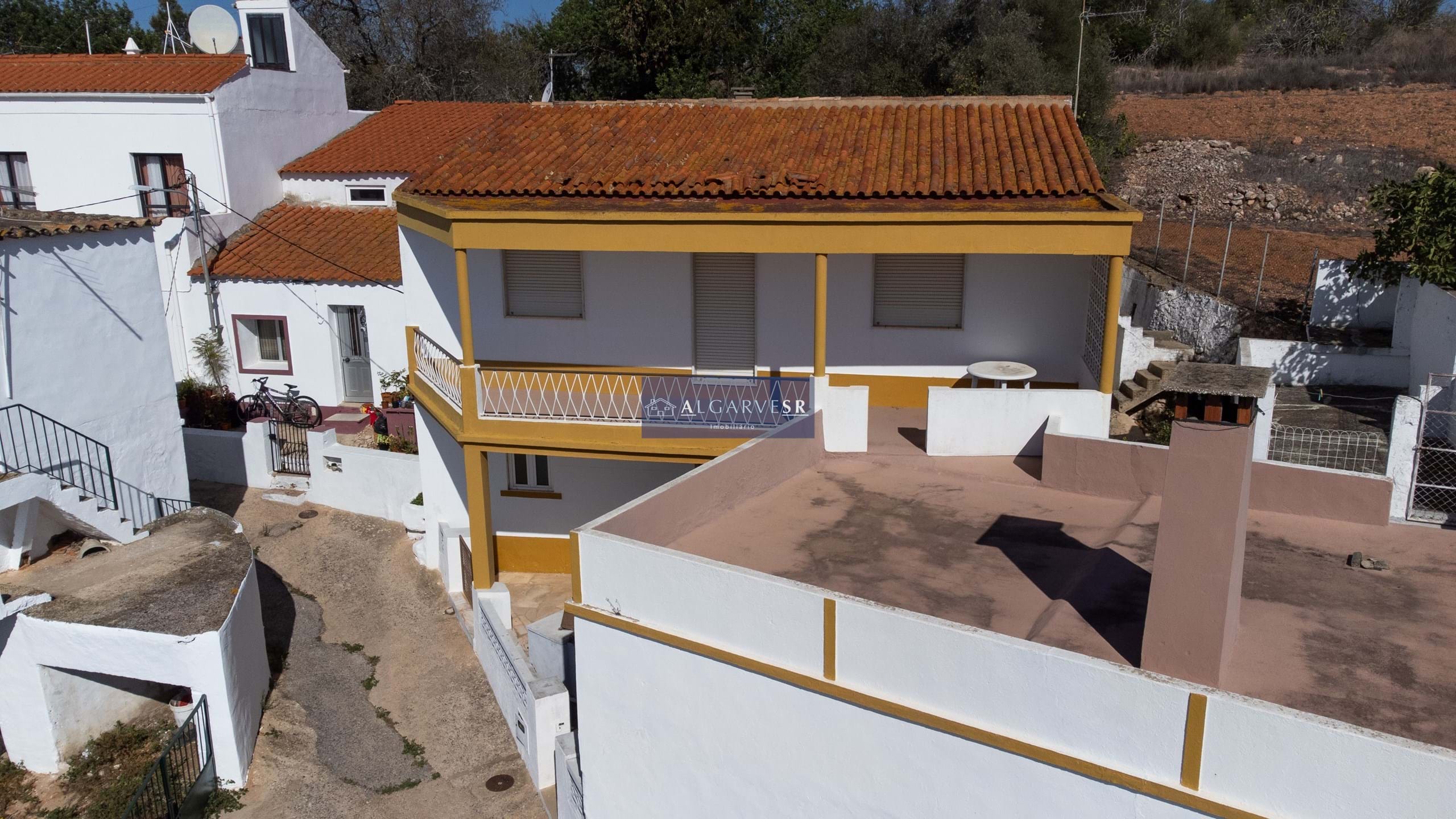 Moradia 2 pisos + garagem -  Silves localização Rural