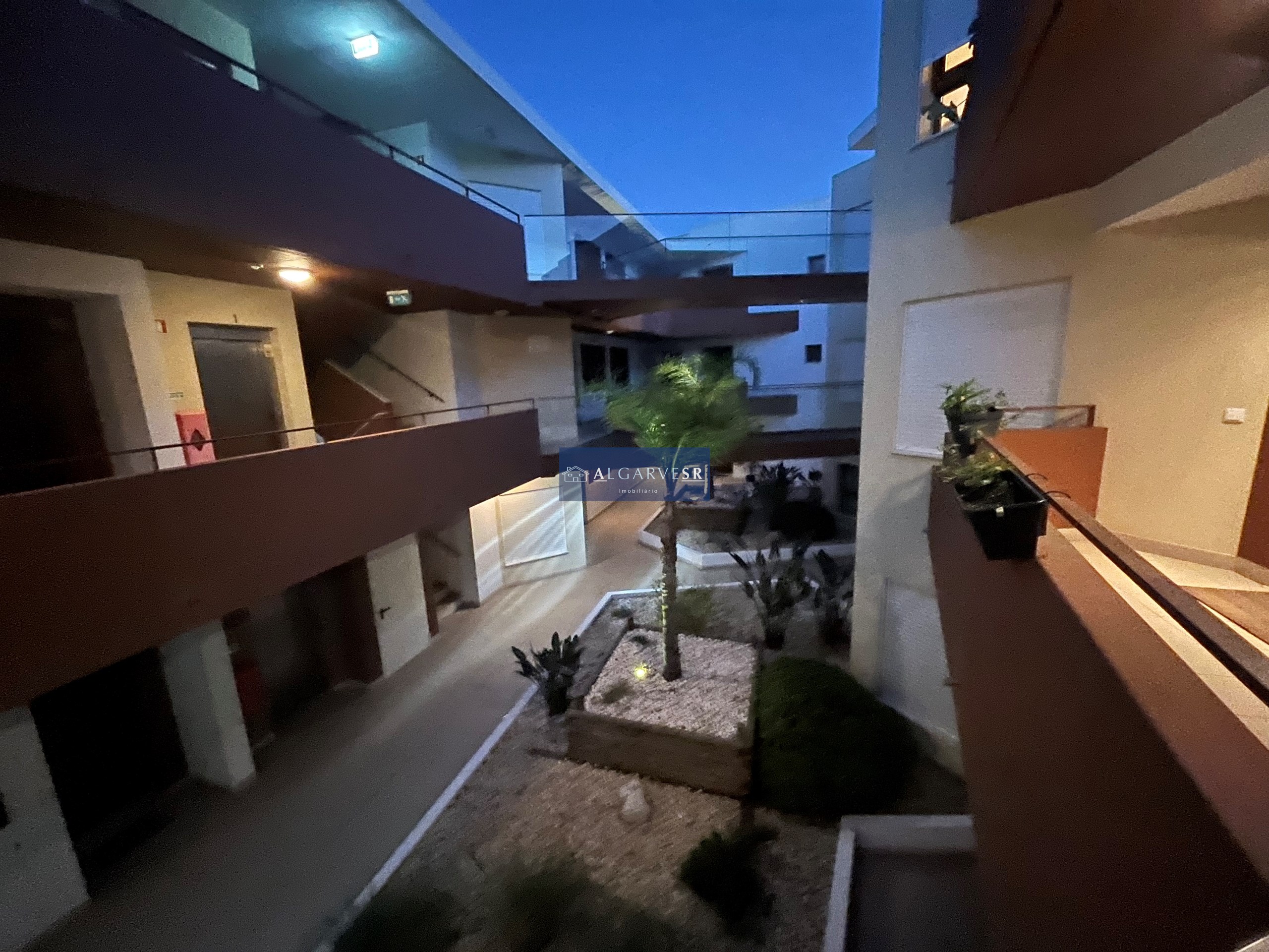 Fabuleux appartement de 2 chambres avec piscine et garage fermé - Riverside Portimao