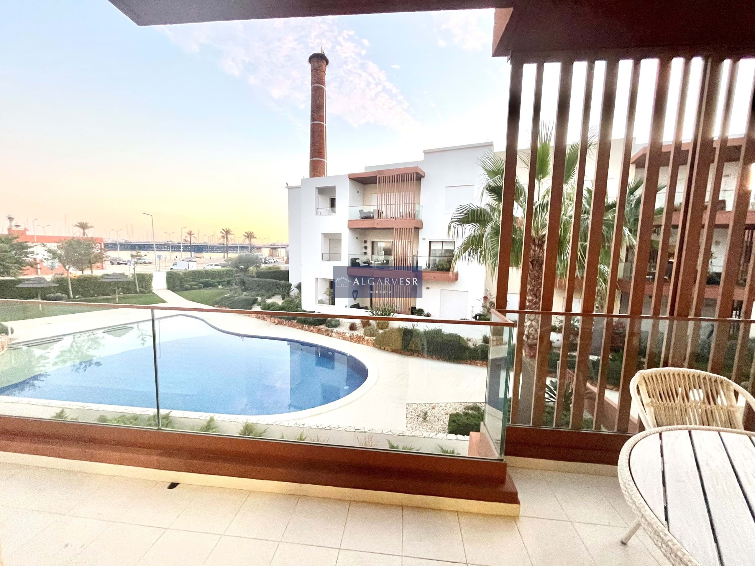Fabulous 2 Bedroom Apartment with Pool and Closed Garage - Riverside Portimao