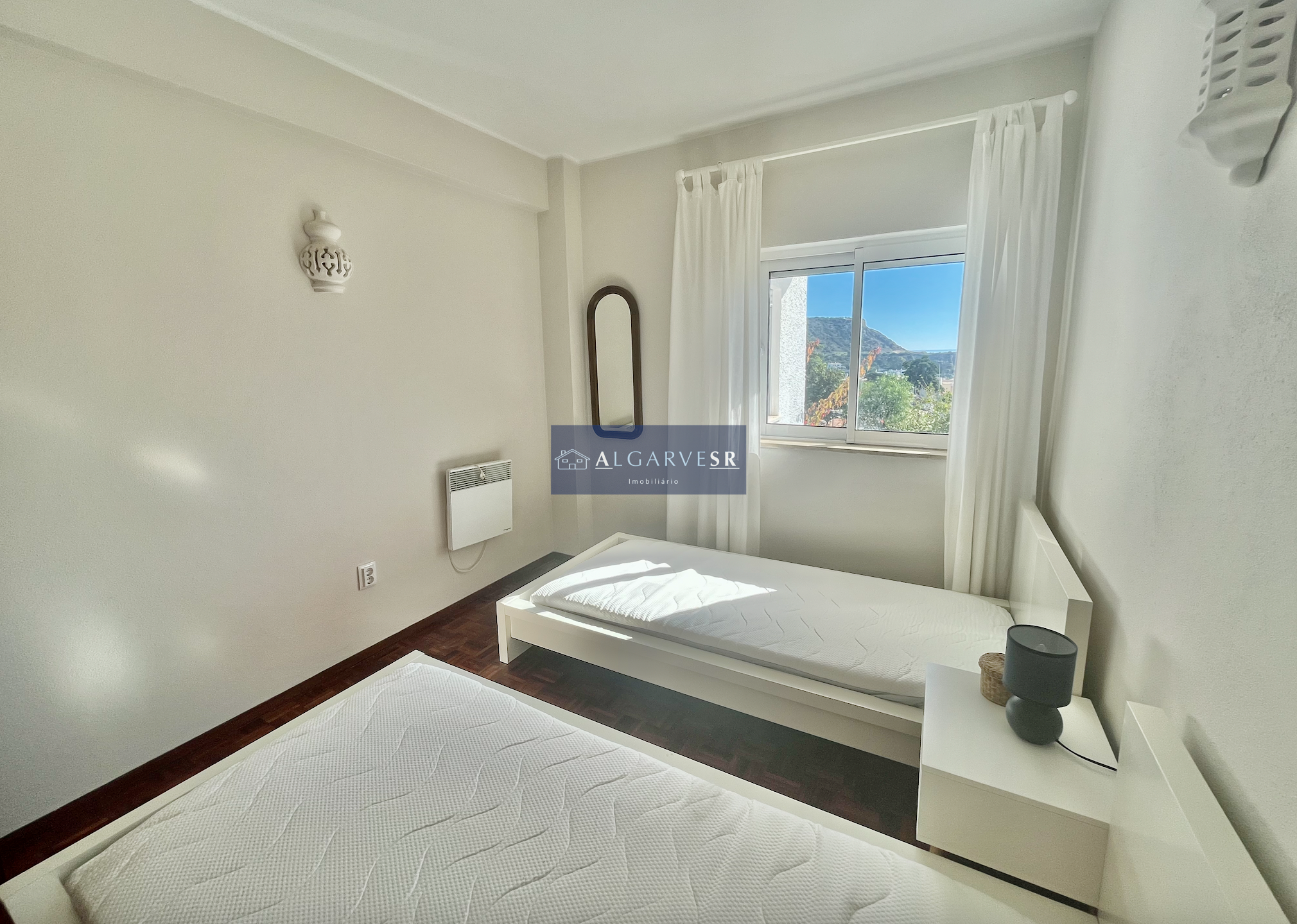 Attractive Two Bedroom Apartment - Praia da Luz