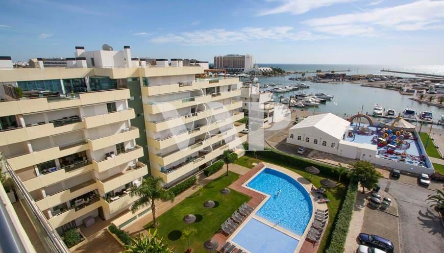 VILAMOURA - Luxuosa Penthouse T3  situada na Marina de Vilamoura