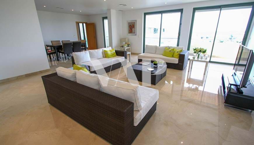 VILAMOURA - Luxurious 3 bedrooms Penthouse in Marina de Vilamoura