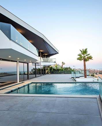 Villa de 4 dormitorios en venta en Albufeira con fantásticas vistas sobre mar
