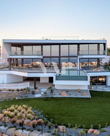 ALBUFEIRA - House V4 with fantastic view over the SEA