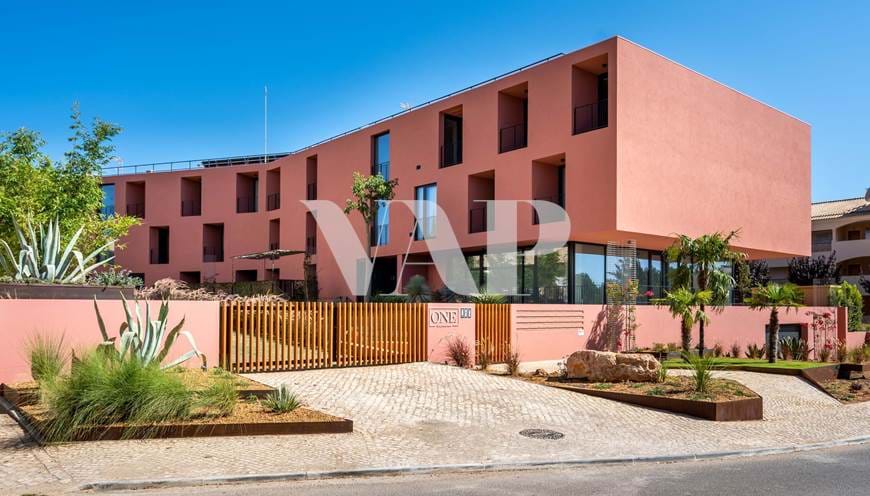VILAMOURA - Stor lägenhet med 2 sovrum belägen i ett gated community