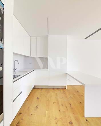 VILAMOURA - Spectacular 2 bedroom inserted in condominium in privileged location