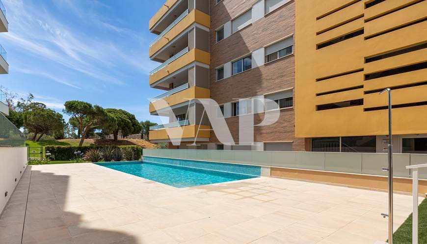 3 bedroom flat for sale in Quarteira, within walking distance to the beach