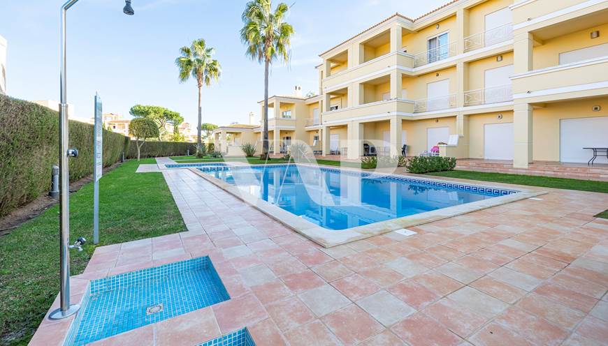 2 bedroom flat for sale located in the centre of Vilamoura 