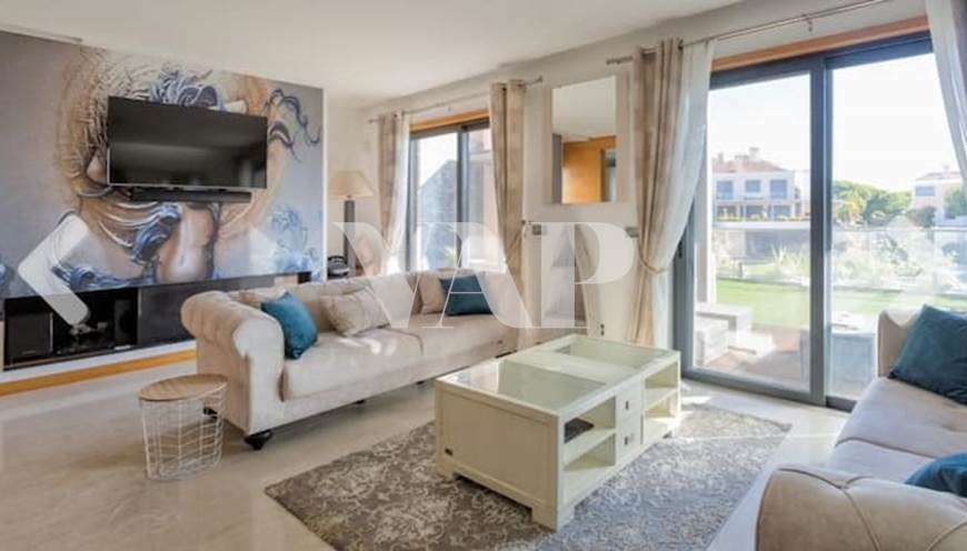 3-Schlafzimmer-Wohnung zu verkaufen in Vale do Lobo, mit luxuriösen Oberflächen