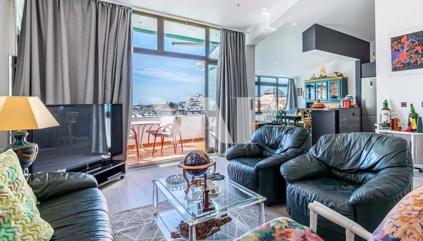 Lägenhet med 3 sovrum till salu i Vilamoura, med panoramautsikt över marinan 