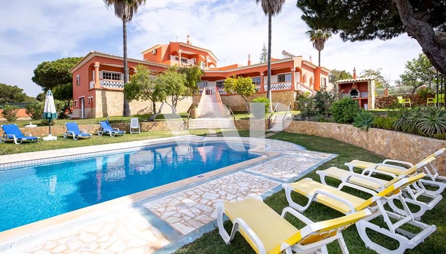 5 Dormitorios Villa en venta en Olhos de Água, con piscina privada y jardín