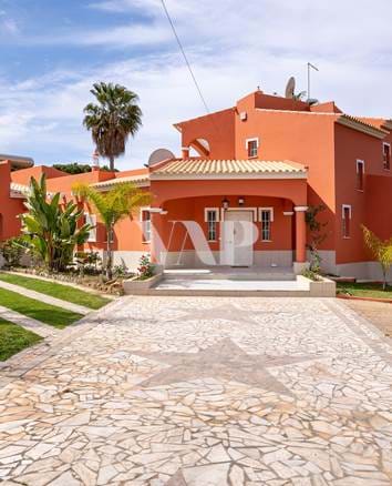 5 Bedroom Villa for sale in Olhos de Água, with private pool and garden