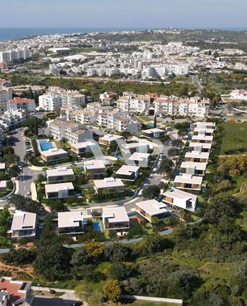 Grundstück in Albufeira zu verkaufen, für den Bau eines Einfamilienhauses