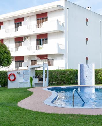 Apartamento de 2 dormitorios con piscina comunitaria, Vilamoura