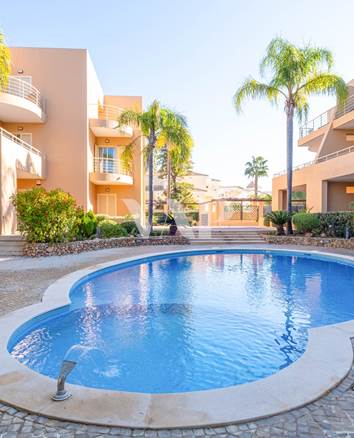 2 bedroom apartment in gated community with swimming pool, Vilamoura