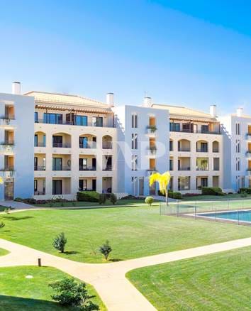 2 bedroom apartment for sale in Vilamoura fully furnished, within walking distance of the golf courses