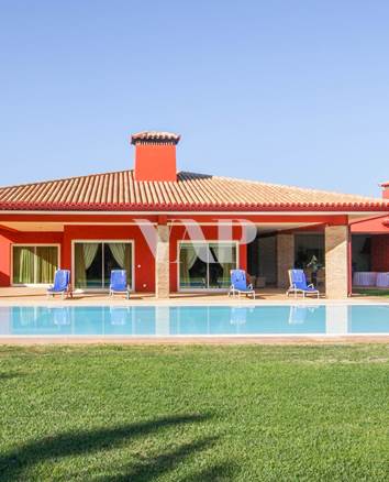 Villa mit 6 Schlafzimmern zum Verkauf in Vilamoura in der Nähe der Golfplätze