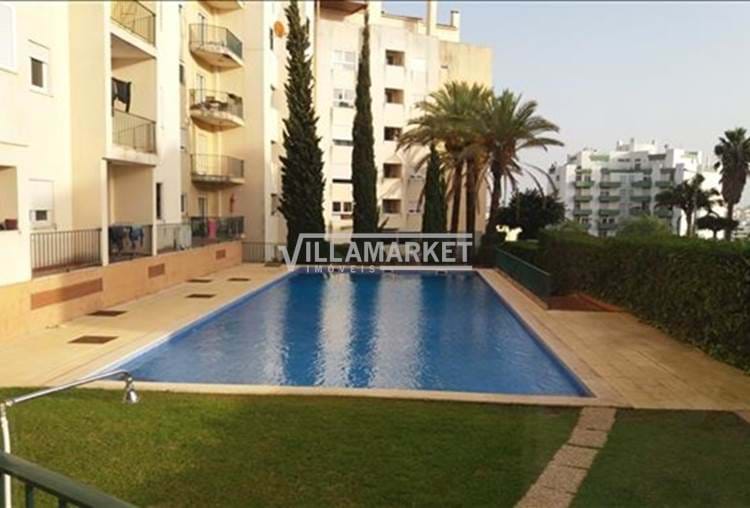 2 bedroom apartment with pool in Portimão