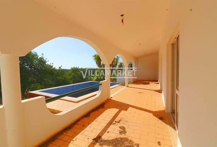 Villa V3 al piano terra con piscina vicino a Boliqueime
