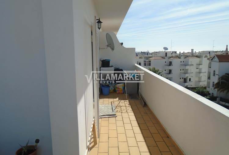 PENTHOUSE with swimming pool and sea view in Albufeira 