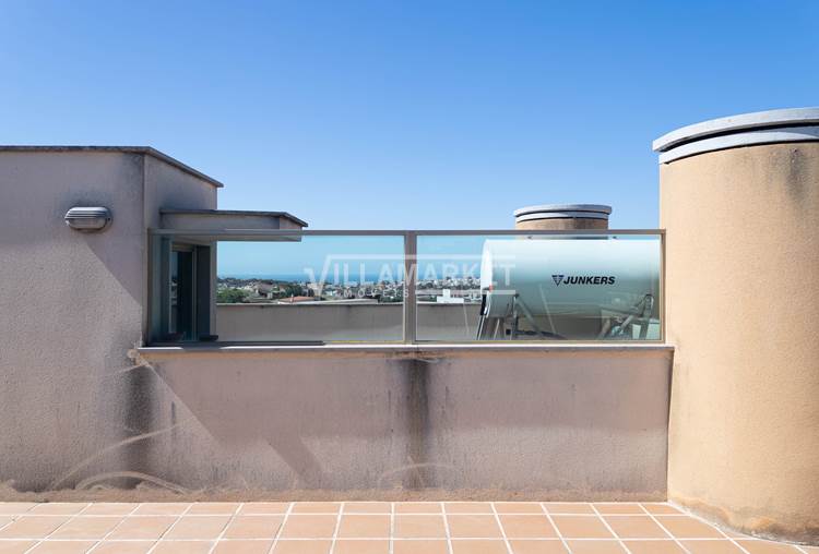 Nouveau V2 VILLA en copropriété avec piscine et vue sur la mer près d’Albufeira