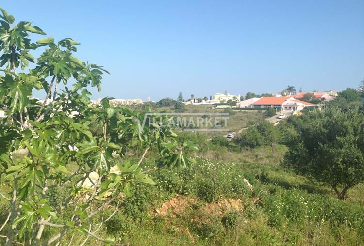 Urban land with 2700 m2 located in Atalaia in Lagos
