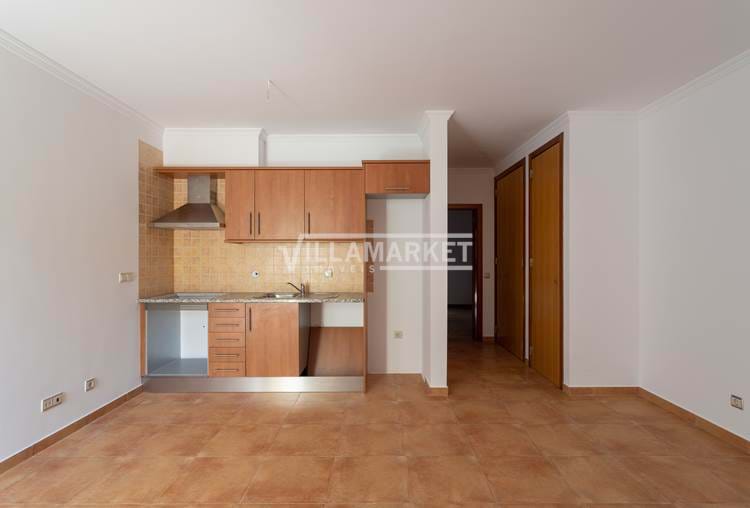 Apartamento T0 + 1 novo com 19 m2 de terraço em ALGOZ 
