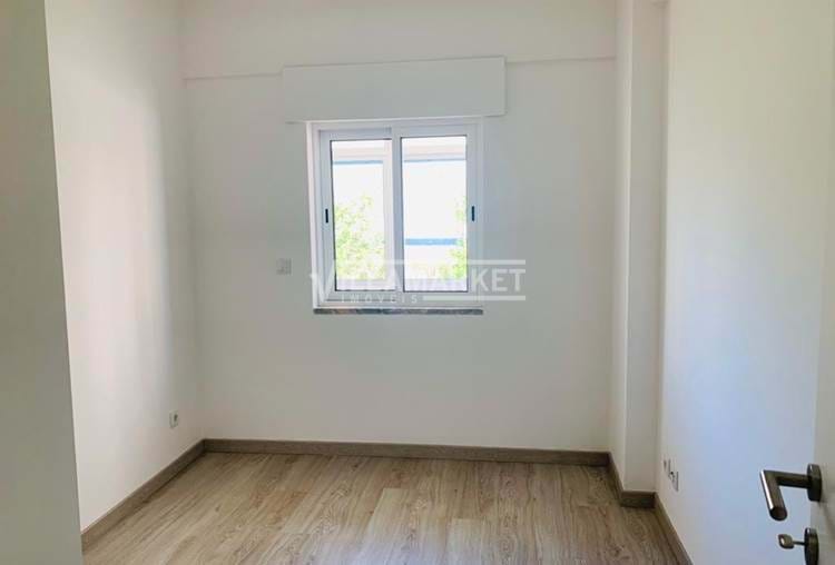 2 bedroom apartment + 1 refurbished in the Center of Loulé