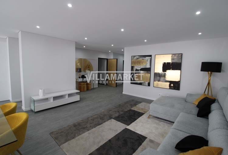 Nuovi appartamenti con 3 camere da letto inseriti in un condominio con piscina situato a Olhão