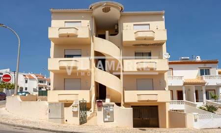 Appartamento con 1 camera da letto con parcheggio e deposito situato vicino alla spiaggia di Oura ad ALBUFEIRA