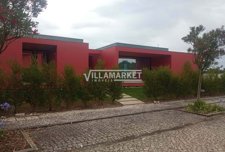 Villa di lusso con 3 camere da letto con piscina inserita nel Bom Sucesso Resort a Obidos