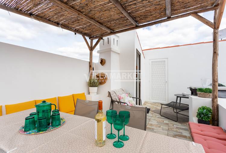 Magnificent and atypical refurbished 3 bedroom villa located in Almeijoafras in the parish of Paderne